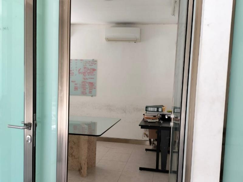 VENTA BODEGA CON OFICINAS